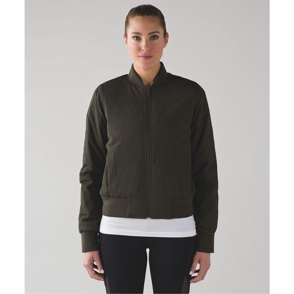 Lululemon Non-Stop Bomber (Reversible) in Dark Olive Size 4 - Picture 3 of 5